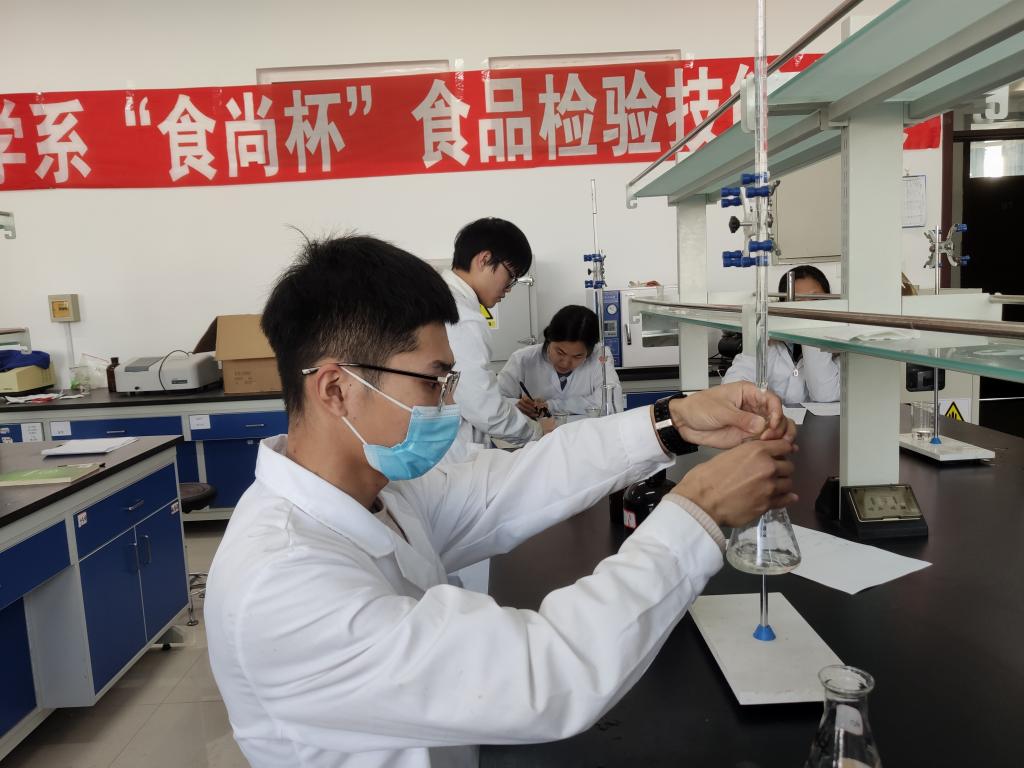 badc1a219eb9dc723b0ddb1846db4947.jpg